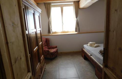 San Felice del Benaco House | La Casa di Paglia