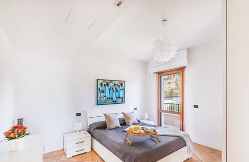 Manerba del Garda Apartment | La Cascata 28 Apartment by Wonderful Italy