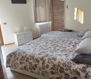 Tavernola House | La cornale