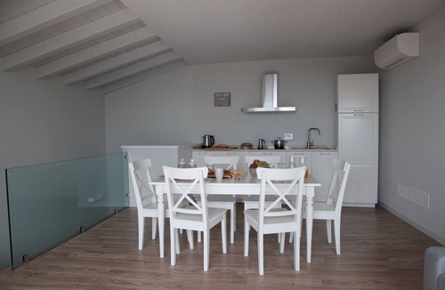 Villanuova sul Clisi Apartment | La Cornice sul Garda - Sambuco - terrace and lake view in residence with pool
