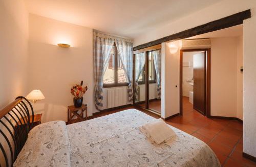 Lurago d'Erba Hotel | La Corte di Lurago