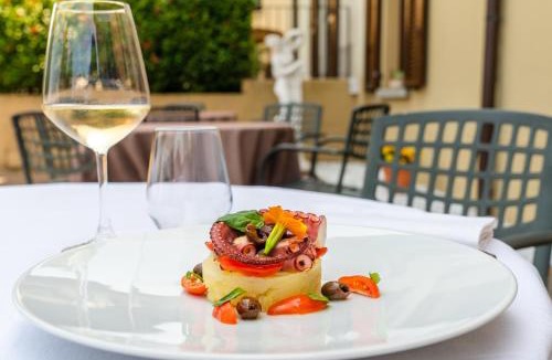 Lurago d'Erba Hotel | La Corte di Lurago