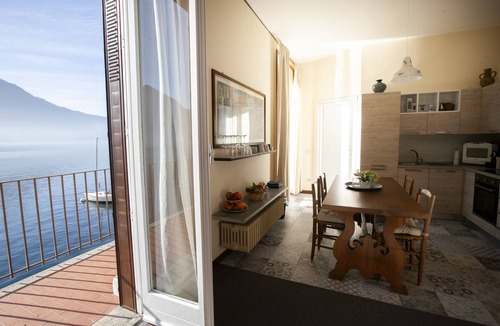 Moltrasio Apartment | La Darsena di Riva Grande- Patria