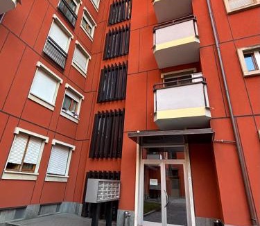 Madonna di Tirano Apartment | La finestra sul trenino