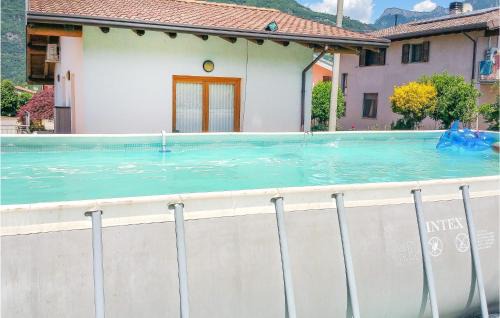 Artogne House | La Gallina