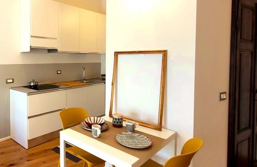Isola Apartment | La Milanese, Appartamento Moderno con Balcone - Metro Isola a 2 min