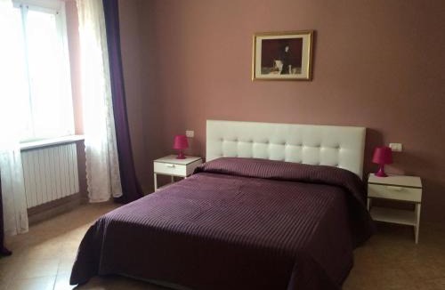 Vercurago Bed & Breakfast | La Piazza B&B