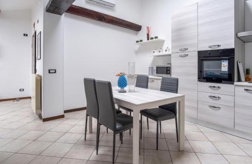 Alzano Lombardo Apartment | La Vecchia Filanda 4 - Alzano Lombardo - by Host4U