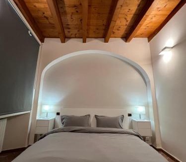 Malgrate Apartment | LA VOLTA - ANTESITUM - historic, on the lake