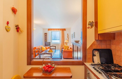 Vignola Apartment | Lago e Sole by Interhome