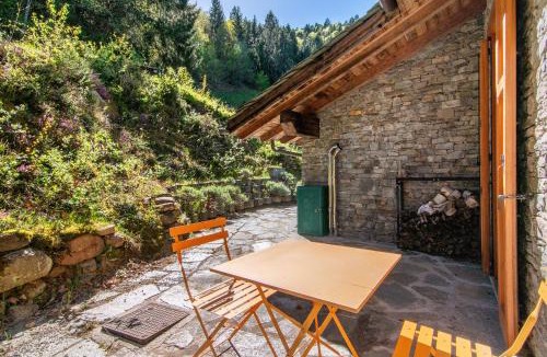 Cosio Valtellino House | Lake and Mountain Holiday