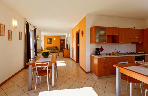 Vercana Apartment | Lake Como - Residence La Collina - Orange