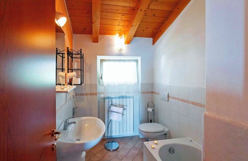 Vercana Apartment | Lake Como - Residence La Collina - Hazelnut