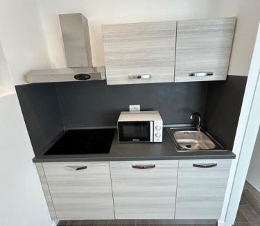 Lipomo House | Lake Home Apartments