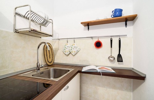 Vassena Apartment | Lake view apt with garden! WIFI and relaxation!