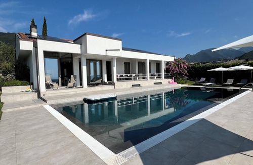 Roe Villa | LAKE VIEW VILLA WITH POOL ON THE HILL OF SALO 'CIR 017164-CNI-00022