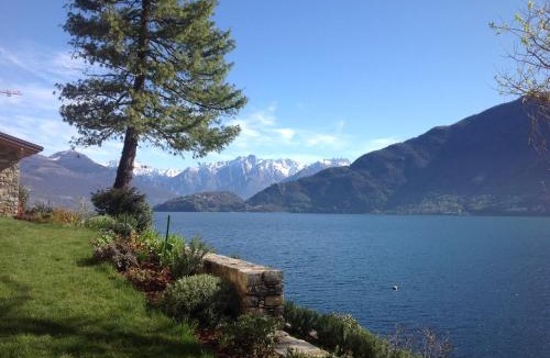 Vignola Apartment | Lakefront Villa Del Pierangelo