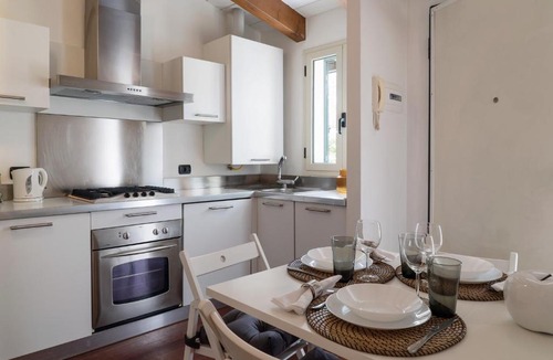 Bullona Apartment | Large apartment in Milan center