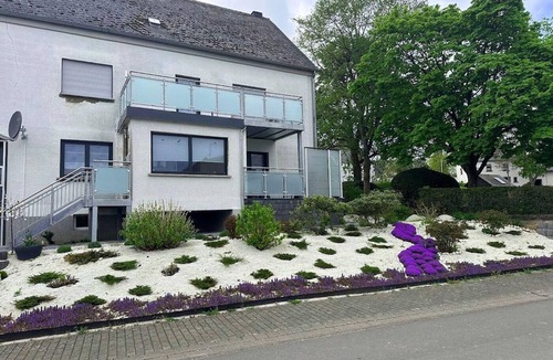 Wenigerath Apartment | Large flat with large balcony