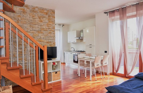 Bergamo Apartment | Large two-story apartment in well-connected area with garage and washing machine