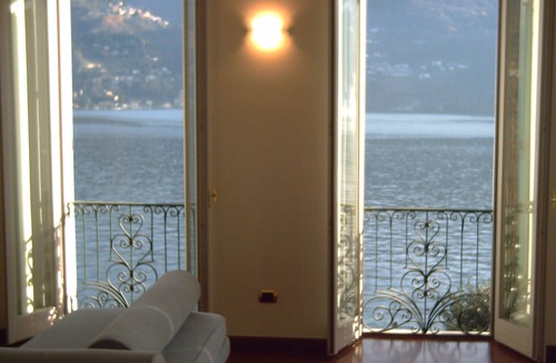 Laglio Apartment | LARIUS BALCONY ON THE LAKE - PARKING - WIFI