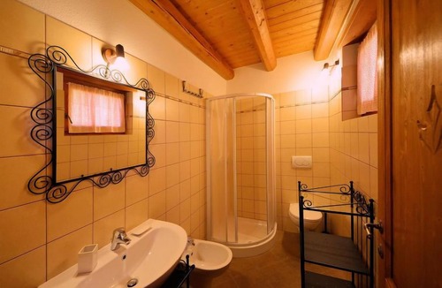 Peglio House | Le Baite di Bodone (GRV610) by Interhome