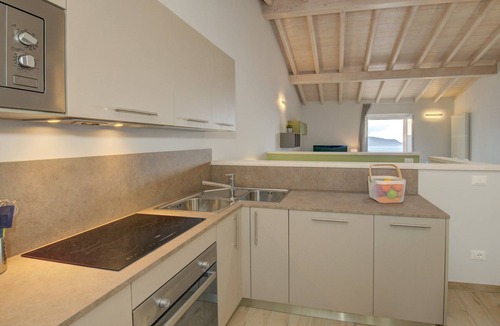 Pulciano Villa | Le Casette - Casaliva with pool and lake view