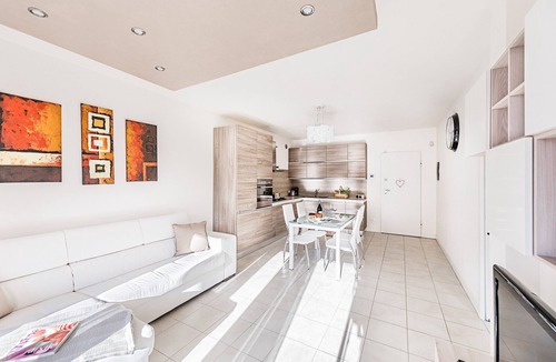 Lonato del Garda Apartment | Le Corti Caterina B2 Apartment by Wonderful Italy
