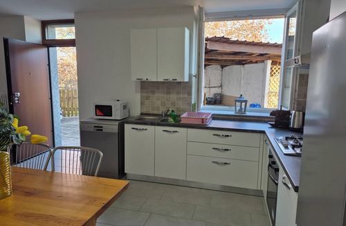 Albate Apartment | Le Mimose Holiday House - Apartment in Villa 10 minutes from Lake Como.