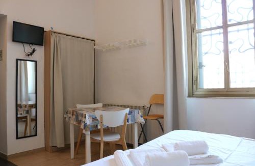 Corsico Apartment | Le Residenze Della Poetessa