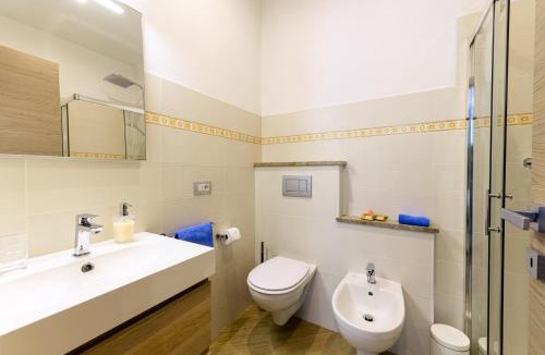 Madonna di Tirano House | Le Rondini