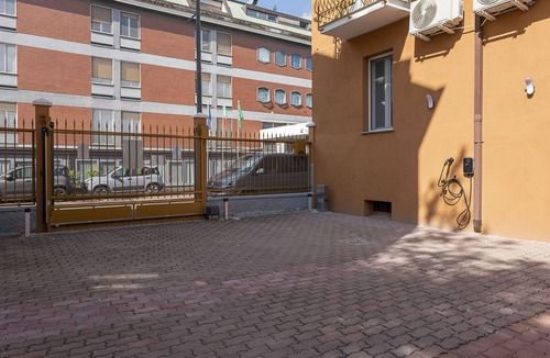 Milan Apartment | Leader Apartments 1