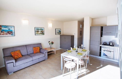 Tremezzina Apartment | Lenno Spese II –Village apartment In Lenno with pool by Italian Apartments.
