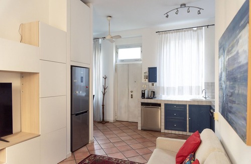 Milan Apartment | Leonardo Da Vinci House | 10 minutes from Duomo