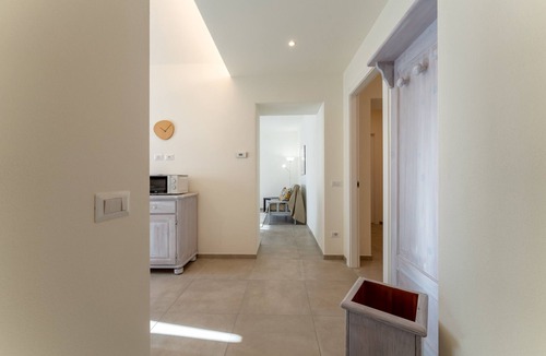Osigo Apartment | Lighthful Apartment in Valbrona by Wonderful Italy