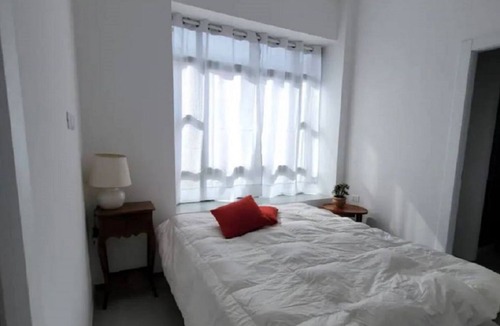 Milan House | "Linda" Holiday Home with Private Parking