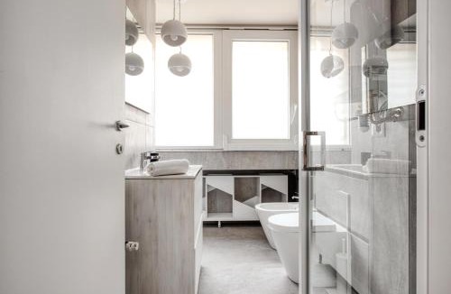 Navigli Apartment | Line & Light