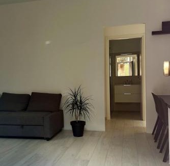 Angera Apartment | Little Haven
