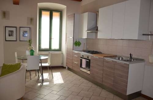 Vimercate Apartment | Living Room Old Town