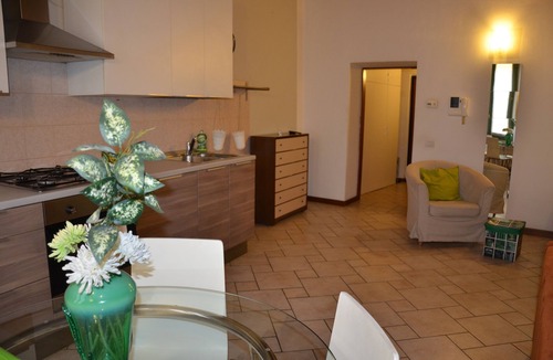Vimercate Apartment | Living Room Old Town