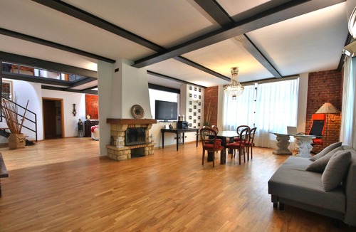 Ripamonti Corvetto House | Loft by KlabHouse w/3BDRM+3BTH+Jacuzzi and Parking near Fond. Prada