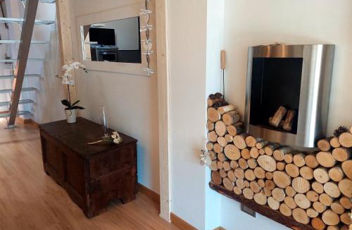 Tirano Apartment | Loft Tirano centro storico - open space Adele