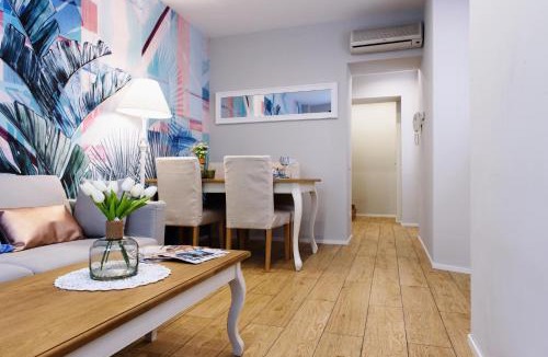 Como City Centre Apartment | Lora Luxury House