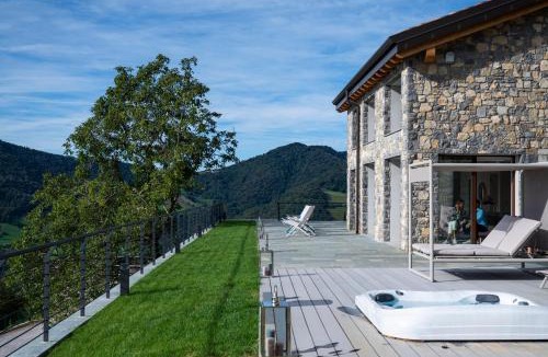 Tavernola Villa | Love Italy Homes - Villa Sebino Relais