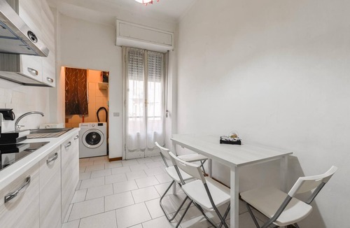 Gioia Apartment | Lovely 3-bedroom apartment in the center of Milan! For 8 guests, new!