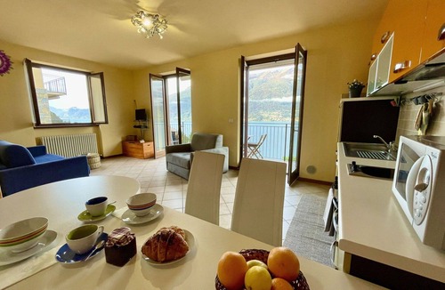 Dorio Apartment | Lovely apartment for 2 guests with TV and balcony