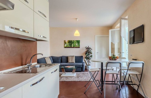 Claino Con Osteno Apartment | Lovely apartment for 4 people with WIFI, TV and balcony