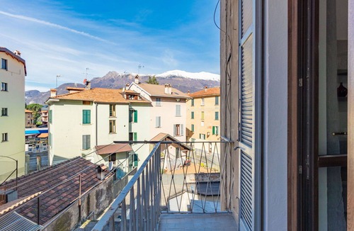 Vendrogno Apartment | Lovely apartment for 5 guests with WIFI, A/C and balcony