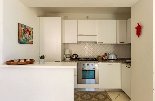 San Carlo Apartment | Lovely apartment for 6 people with TV, terrace and pets allowed