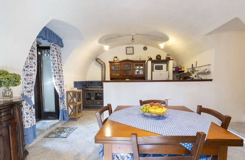Morbegno Apartment | Lovely apartment for 4 people with WIFI, terrace and pets allowed